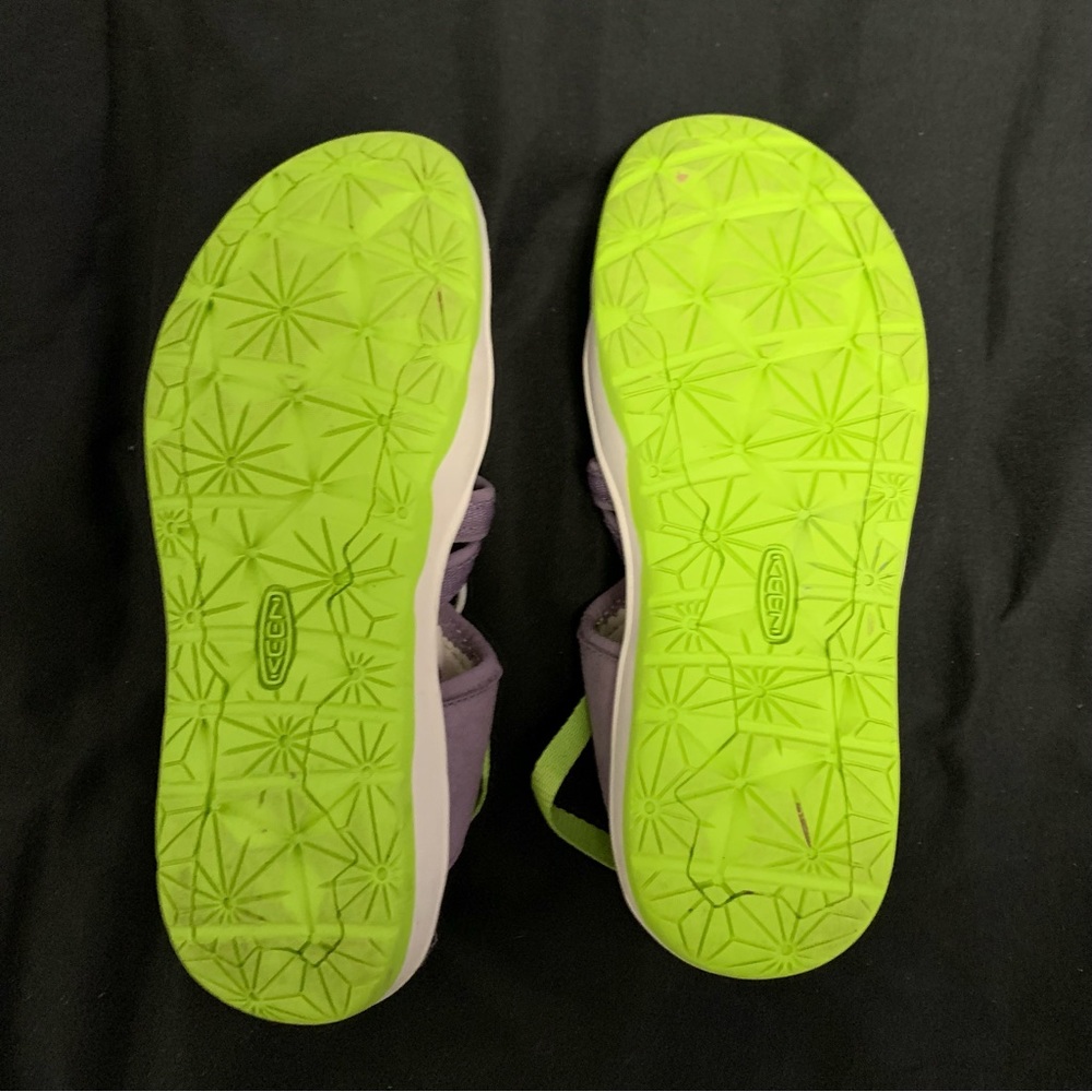 Keen Moxie Slip On Sandals Size 3 - Picture 2 of 3